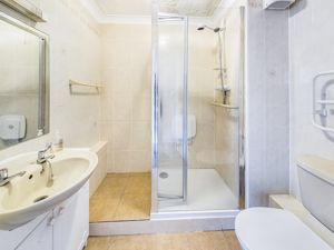 SHOWER ROOM- click for photo gallery